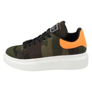 Sneakers camouflage nere e verdi